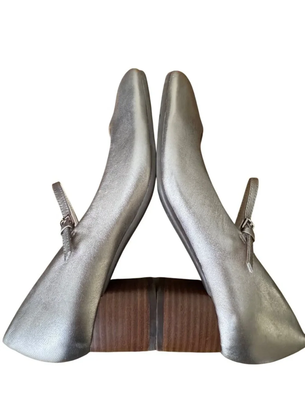 Earth Rumer Gold Metallic Leather Mary Jane Block Heel Pumps Size 7.5